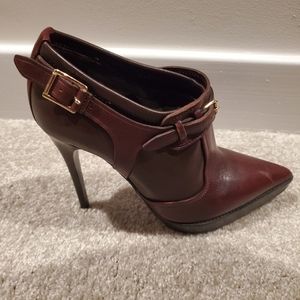 AUTHENTIC Burberry booties! Reasonably worn 🥰
